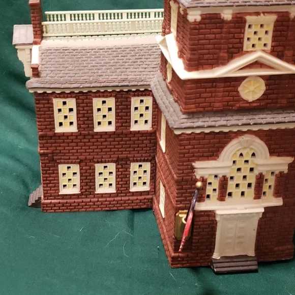 Department 56 Independence Hall - Picture 5 of 17